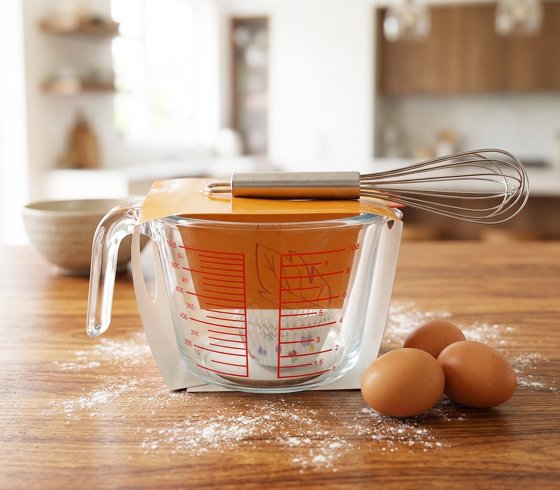 1000ml Borosilicate Glass Measuring Cup with handle Stainless Steel Whisk 200Pcs Oil Proof Muffin Liners Baking Kit
