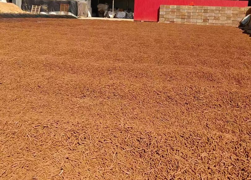 Iron oxide desulfurizer