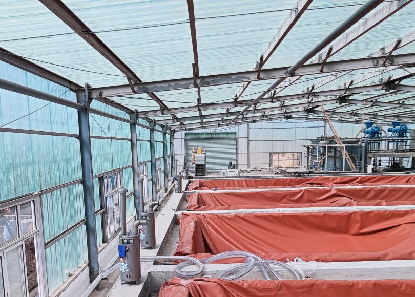 Red mud biogas tank
