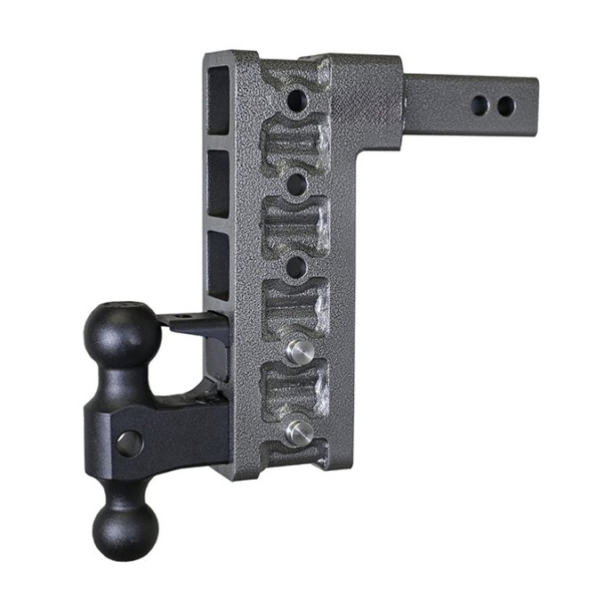 Adjustable trailer hitch
