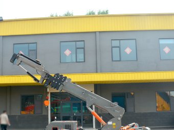 3T crawler spider crane