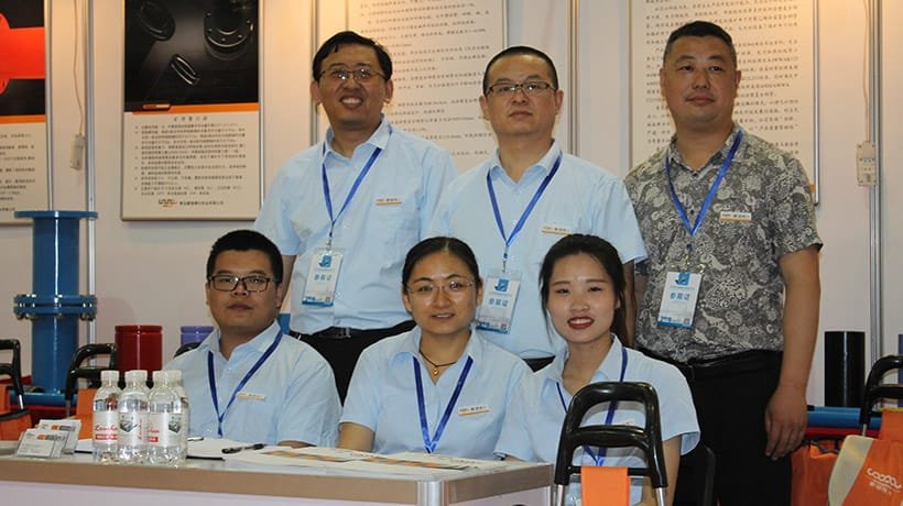 Présentation lors d'un événement international sur les pipelines, démontrant la force de l'industrie manufacturière de Qingdao Haodeboer Industrial Co., Ltd. Exposant à la Conférence internationale chinoise sur les pipelines 2018