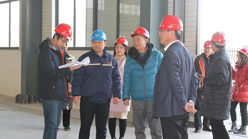 Le 11 janvier 2021, les dirigeants ont visité l'usine
