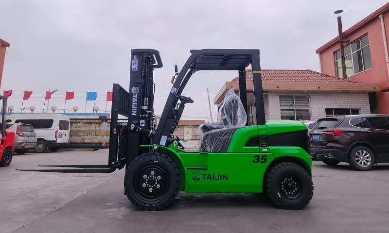 Power Up Your Operations with TAIJIN 3.5 Ton Diesel Forklift
