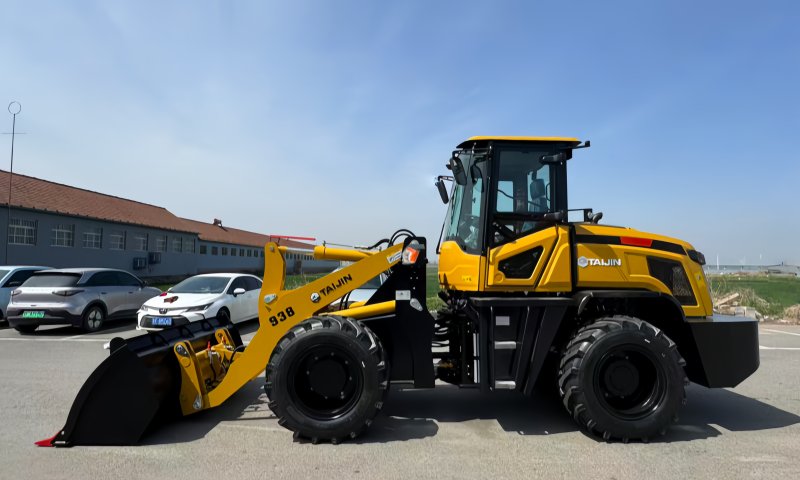 2.2-Ton Compact Wheel Loader: Versatile Power, Adaptable to Global Engineering Scenarios