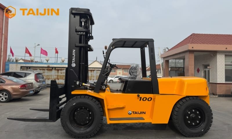 10-Ton Diesel Heavy-Duty Forklift, Empowering Efficient Heavy Material Handling