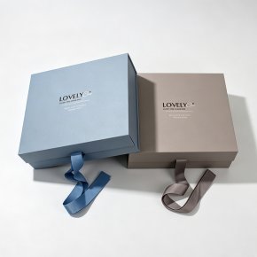 Luxury Cosmetic Gift Box With Ribbon
