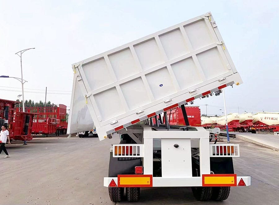 Hydraulic multi-cylinder lifting side tipper
