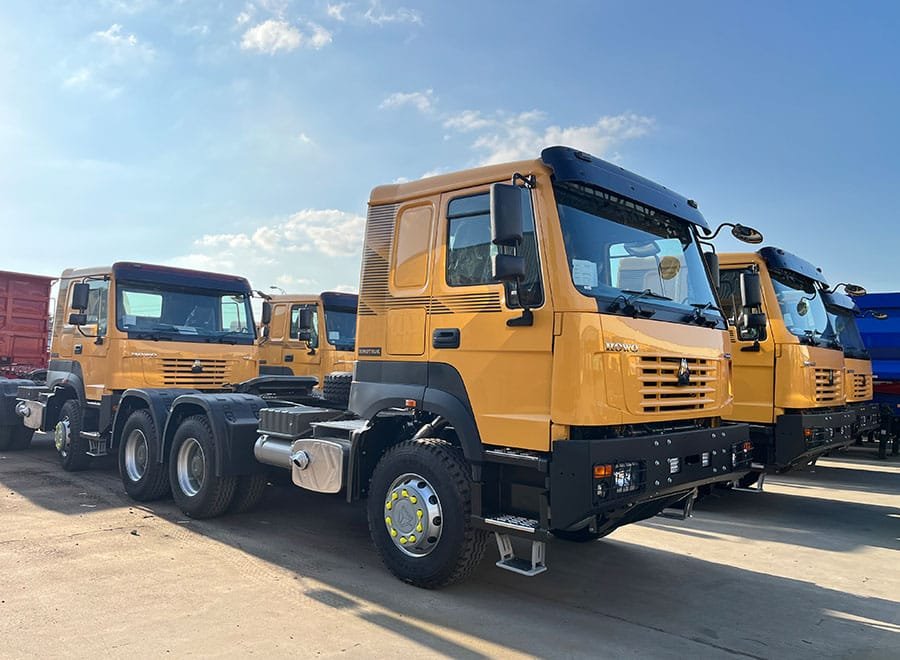 شاحنة جر SINOTRUK HOWO 6×4 متينة لنقل البضائع في أفريقيا وأمريكا الجنوبية