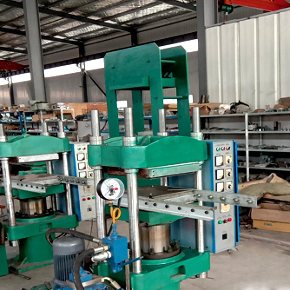 Four-column Flat Vulcanizing Press