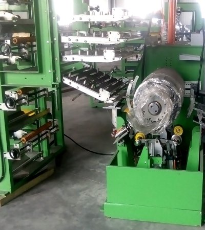 Motorcycle Tyre Molding Machine
