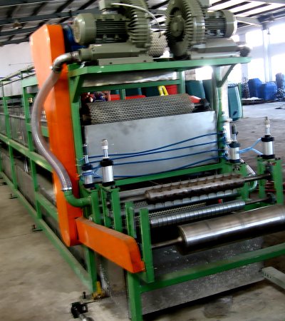 Tire tread cooling line