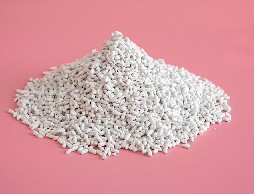 Clumping paper pet litter