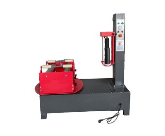 Packing device