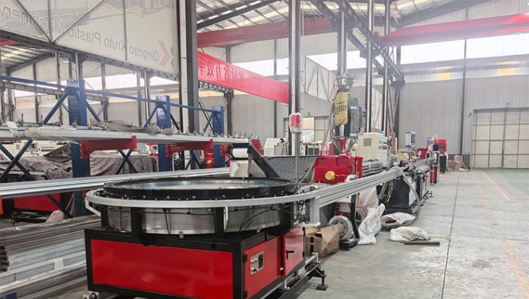 Stable Continuous Shipment | Qingdao Xinrun Drip Tape Production Lines Delivered to Xinjiang (China), Zambia, Portugal and India