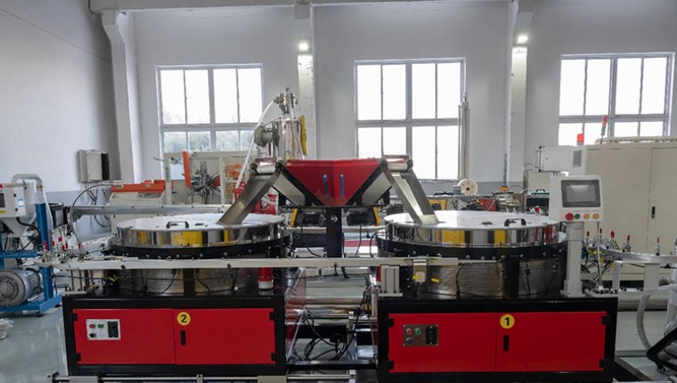 Qingdao Xinrun Dual Dripper Screening and Identification Device Empowers High-speed & Break-free Stable Production