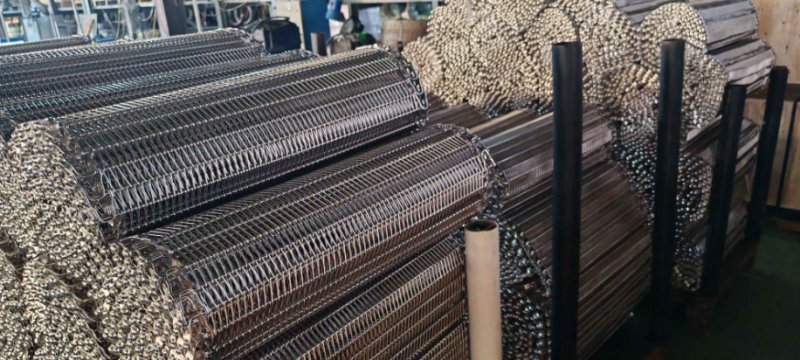 How Low Temperatures Affect Stainless Steel Conveyor Belts