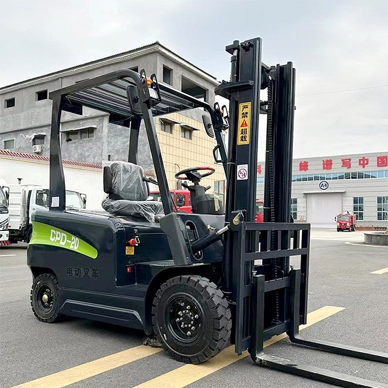 warehouse material handling forklift