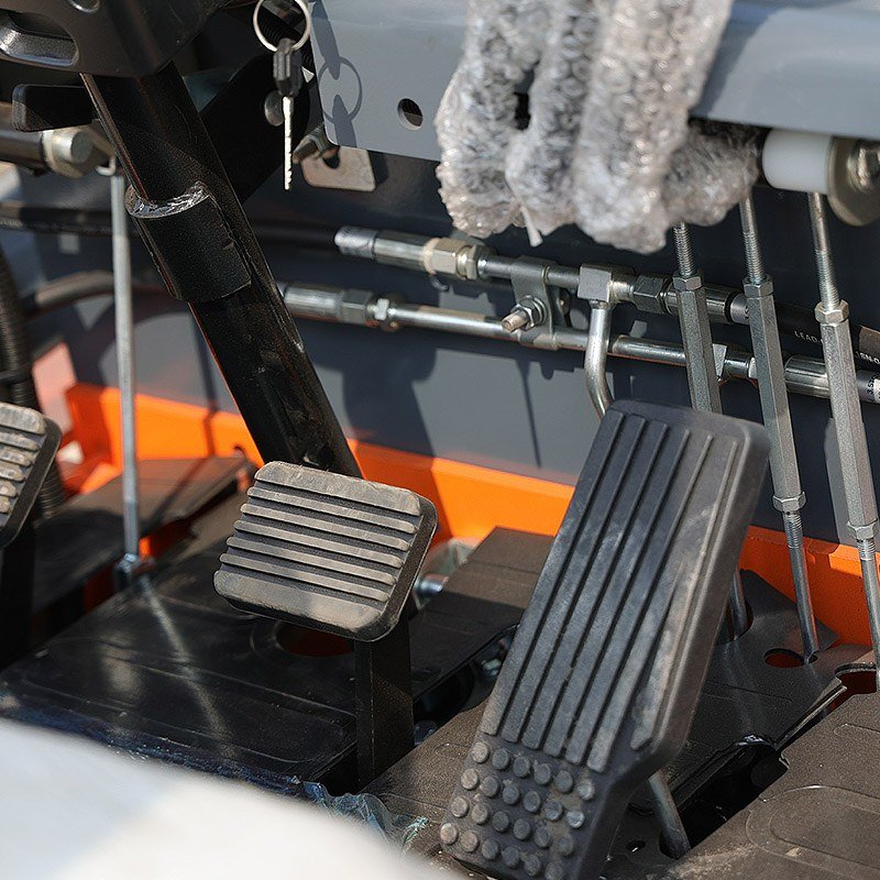 forklift with ergonomic controls