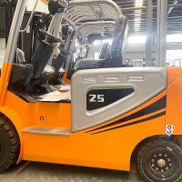 warehouse forklift lifting operation