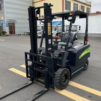 side shifter forklift warehouse use