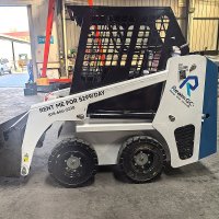 Hydraulic system of skid steer loader
