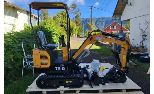 The Ultimate 2026 Guide to Buying a Micro Digger: Is a 1 Ton Mini Excavator Right for You?