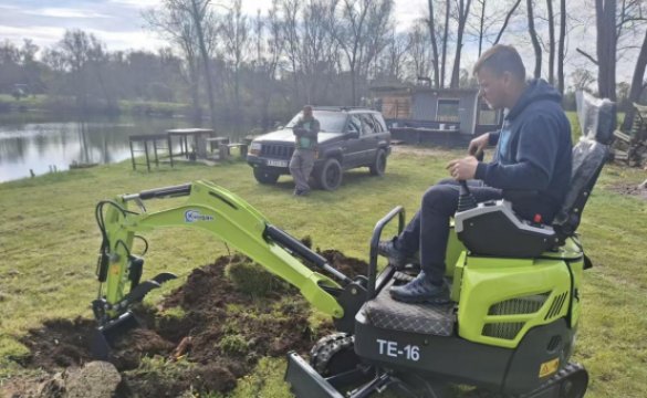 Big Power in Small Spaces: 5 Ways a 1 Ton Micro Digger Transforms Landscaping and Farming