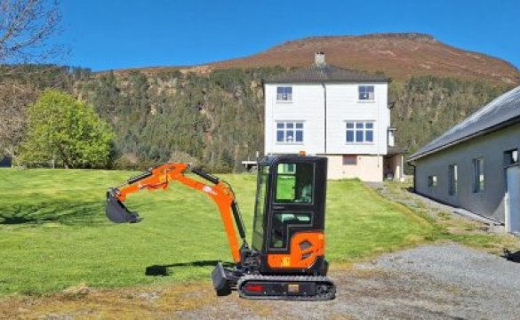 Buying Strategy Comparison Getting the "Smallest Digger" is More Affordable in 2026