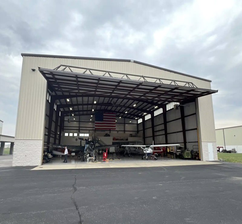 Hangar métallique préfabriqué professionnel à structure en acier pour avions
