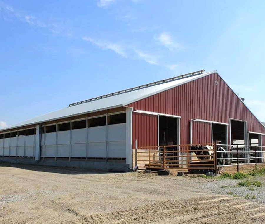 Bâtiment agricole préfabriqué, hangar agricole, construction d'étable, bâtiment pour vaches, bâtiments agricoles, élevage de bétail