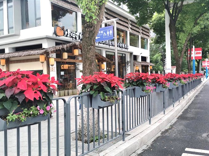 Municipal guardrails