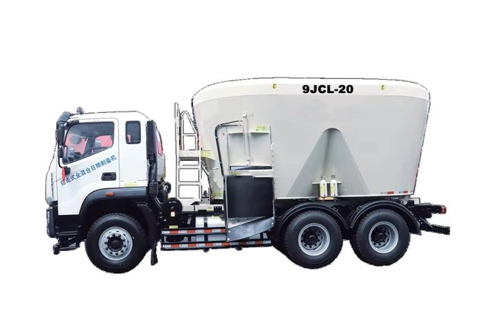 20m³ New Self-Propelled TMR Mixer Wagon All-in-One Precision Spreading for Cattle Feed Automated Feed Processing Machines