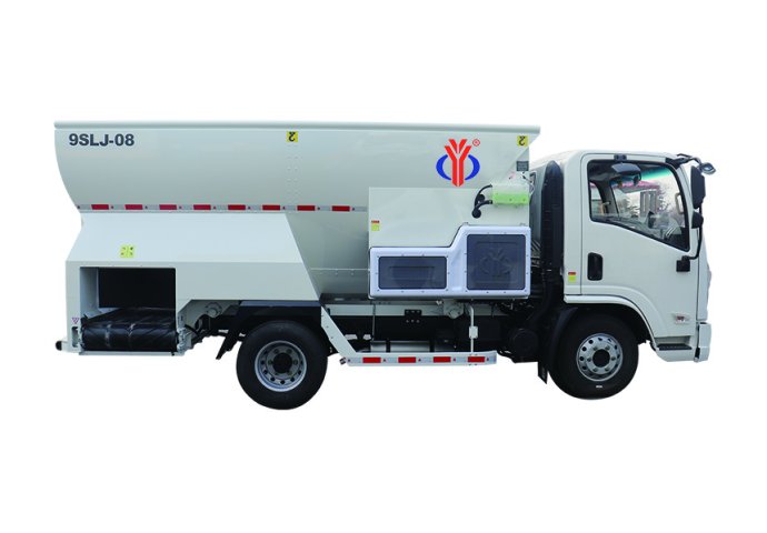 8m³ Total Mixed Ration Spreader