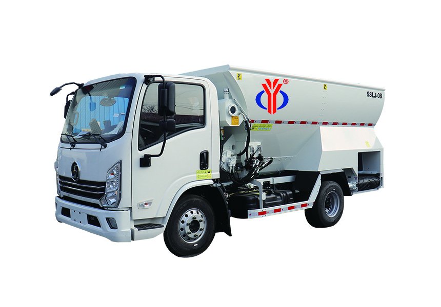 Adjustable flow feed mixer