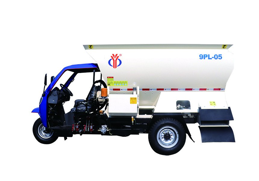 5m³ Spreading vehicle