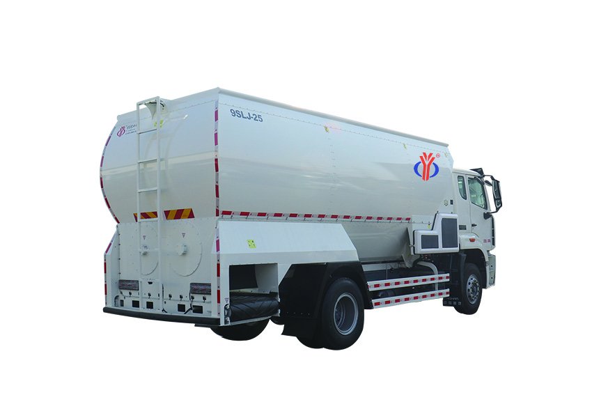 small-medium farm TMR spreader