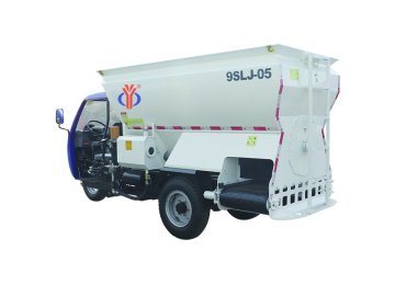 Efficient feed distribution equipment