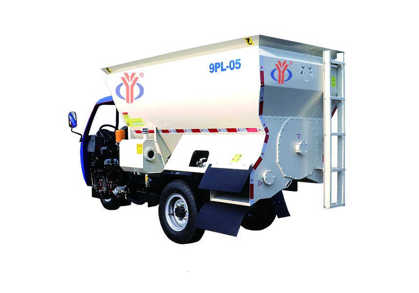 5m³ Spreading Vehicle with easy operation