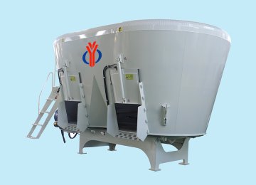 stationary tmr mixer for large farms