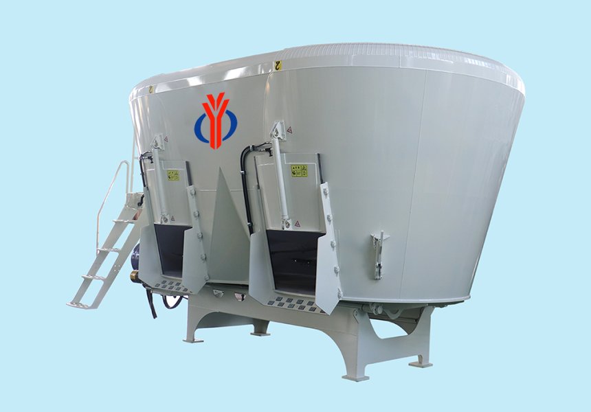 stationary tmr mixer for large farms