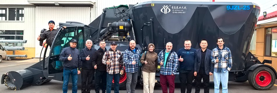 Russian Customer Delegation Visits Our Factory