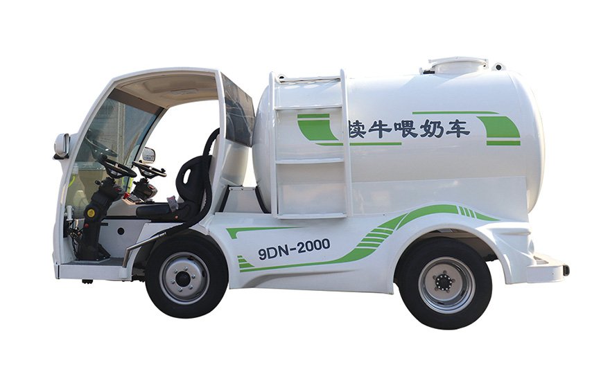 Calf Milk Feeding Vehicle