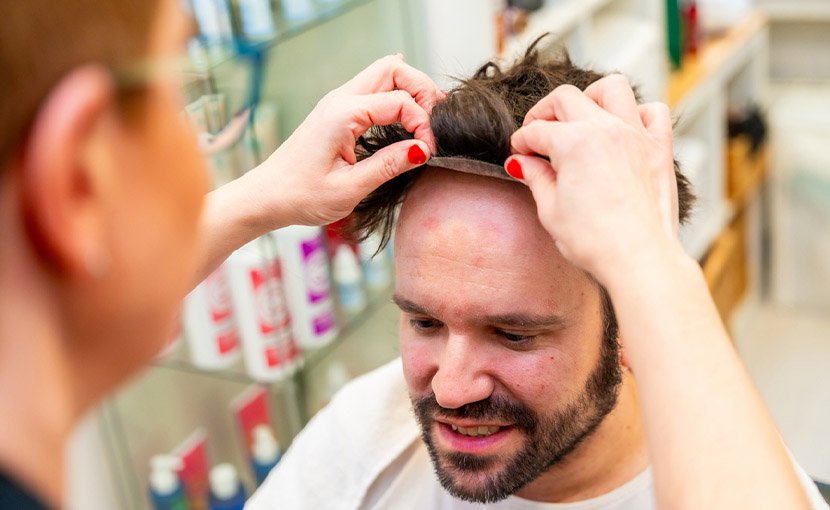 B2B Sourcing Guide: How Salon & Distributors Select Qualified Wholesale Toupee Bases