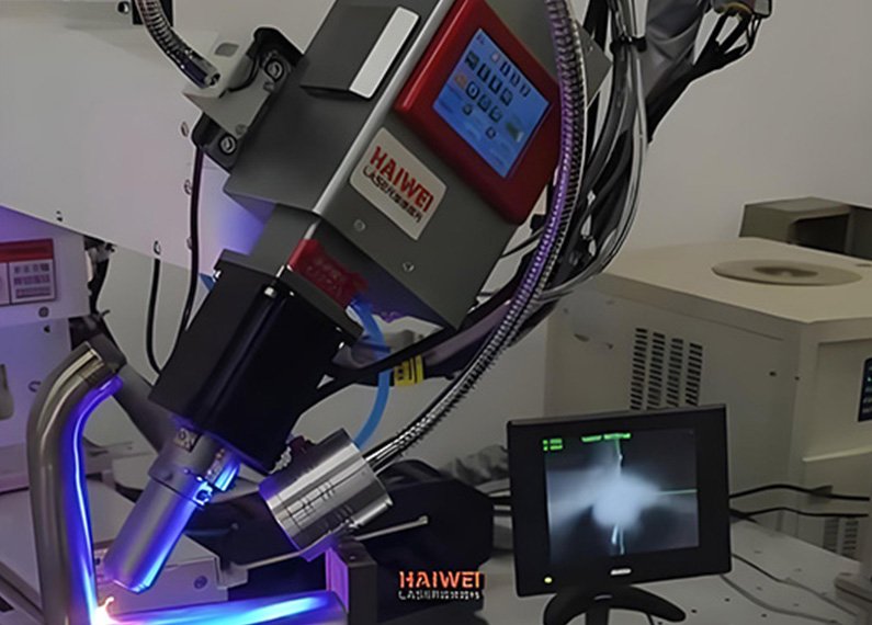 Instructions for Replacing the Protective Lens of the Welding Torch