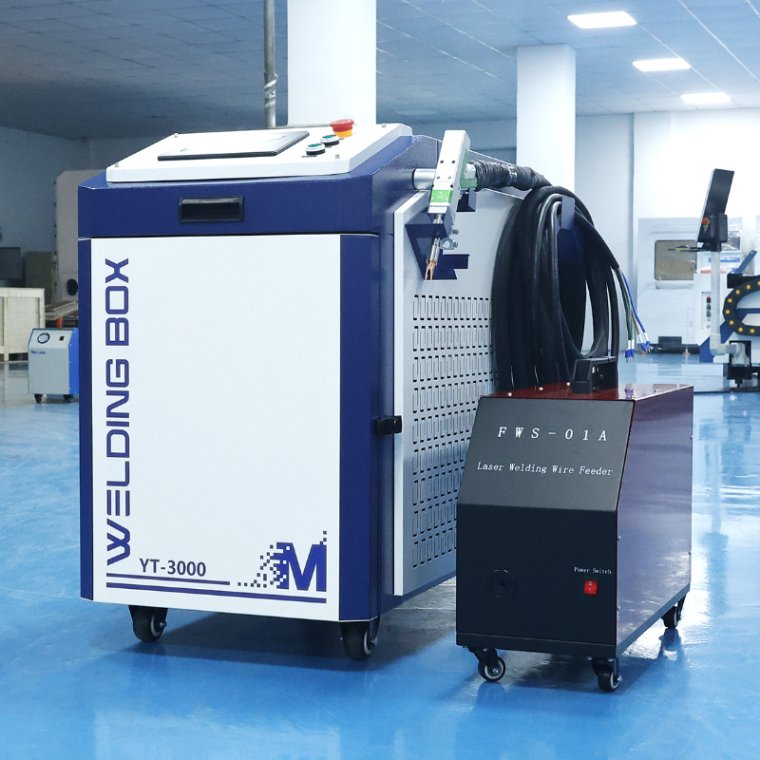 3000W 5 in1 handheld fiber laser welding machine