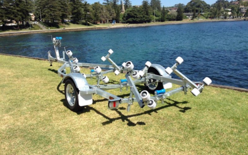 7 Essential Tips for Safely Operating Boat Trailers