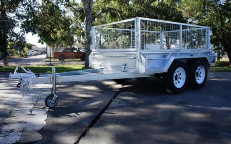 7 Essential Tips for Safely Operating a Tandem Axle Trailer