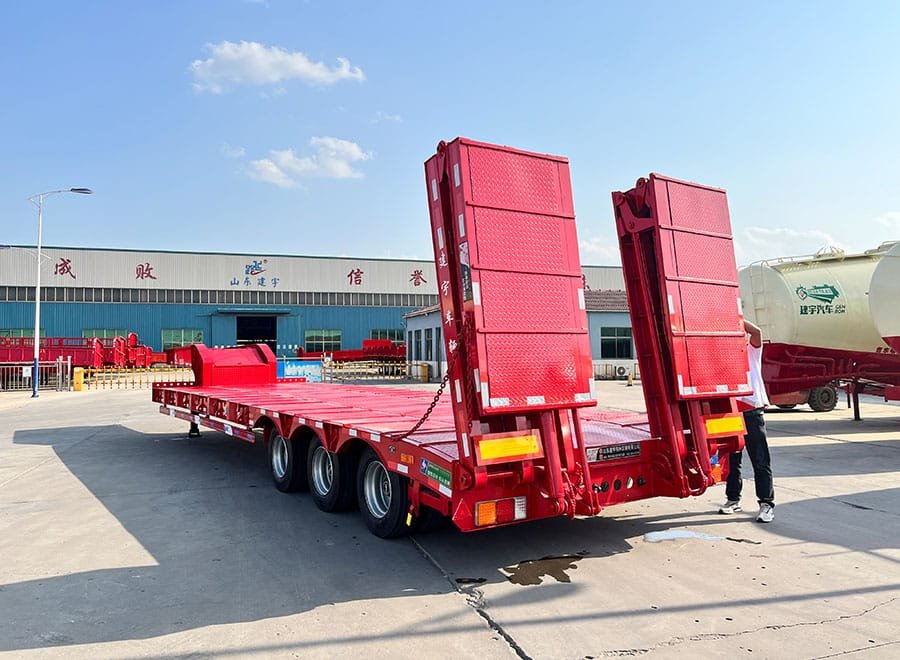 Lowboy trailer for special equipment
