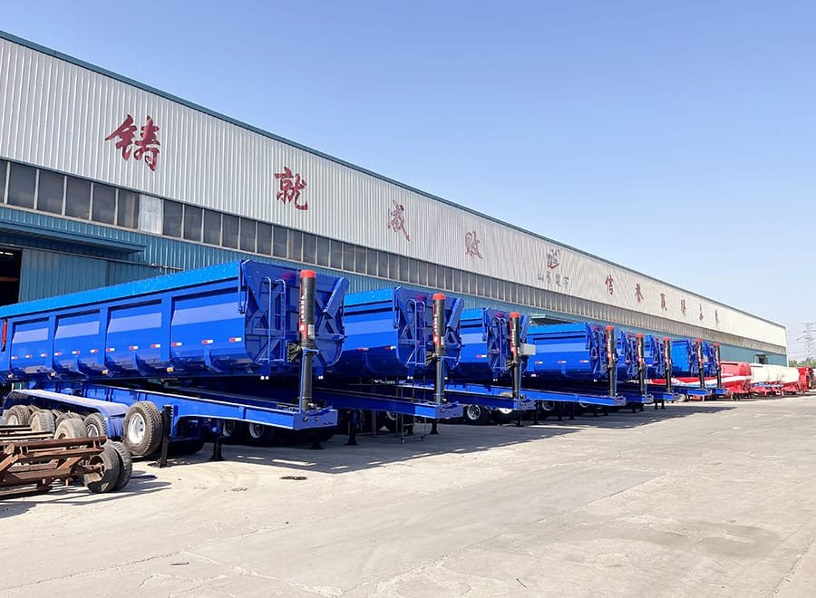 Rear dump semi trailer mining use